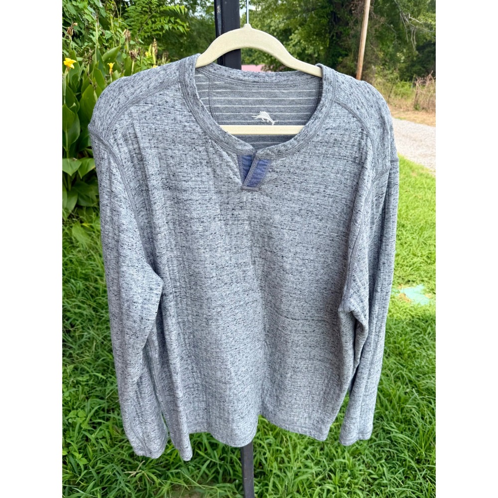 Tommy Bahama Mens Grey Heathered Slub Knit Long Sleeve Henley Shirt‎ Marlin Logo